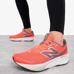 New Balance Tênis 520v9