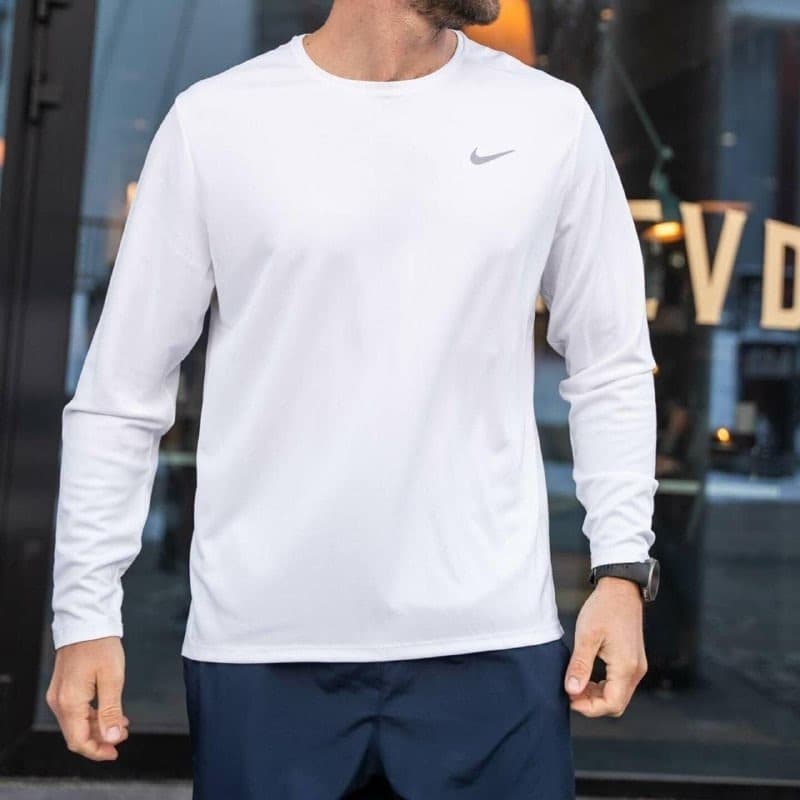 Nike Camiseta Dri-FIT Miler
