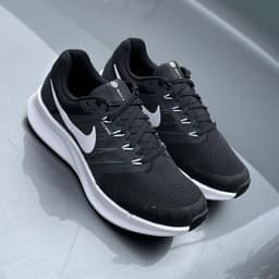 Nike Run Swift 3
