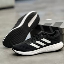 Adidas Response Runner