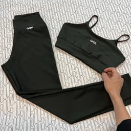 Arm Conjunto Top E Legging