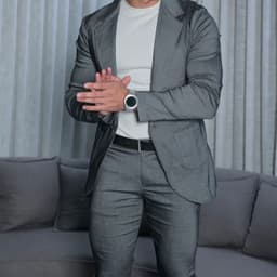 Conjunto Blazer e Calça Alfaiataria Slim