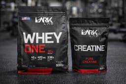 Dark Lab Whey One 900g Chocolate e Creatina 600g