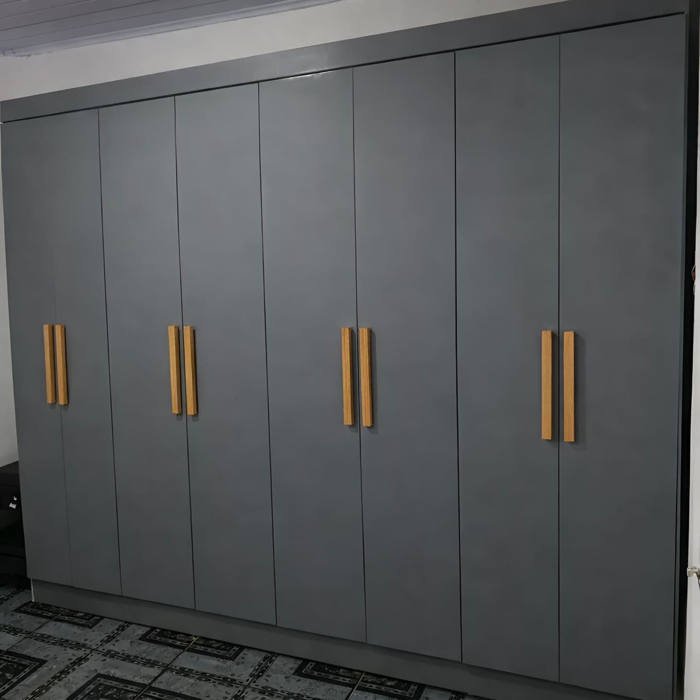 Guarda Roupa Casal Paris 8 Portas 4 Gavetas