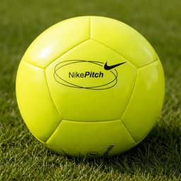 Nike Bola de Futebol Pitch