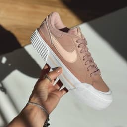 Nike Court Legacy Lift