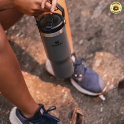 Stanley Tumbler Térmico 887ml