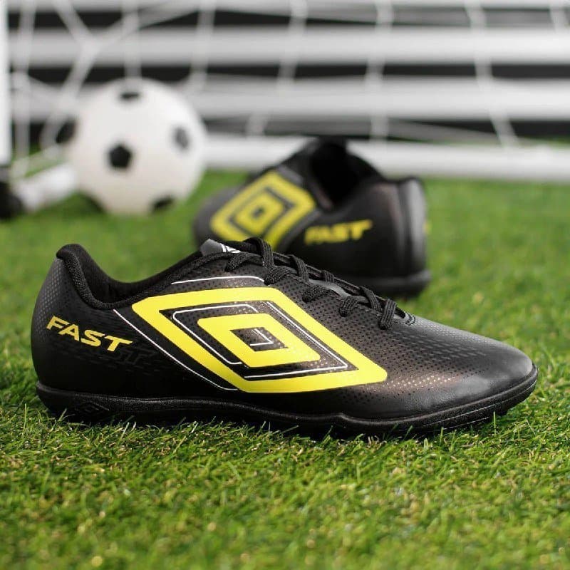 Umbro Chuteira Society Reforçada Masculina